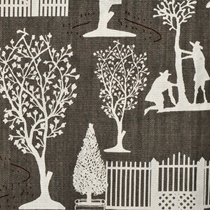 071 / 9 Property Grounds - Bark